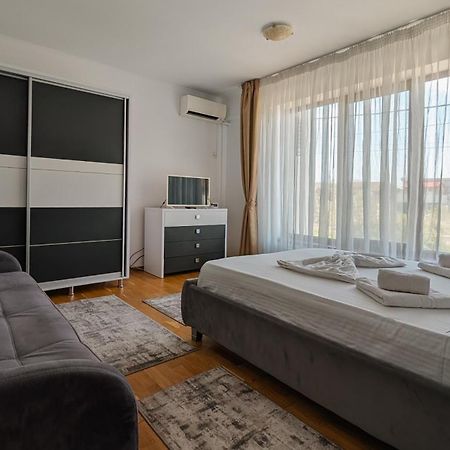 Hella Apartament Mamaia-Nord ナボダリ エクステリア 写真