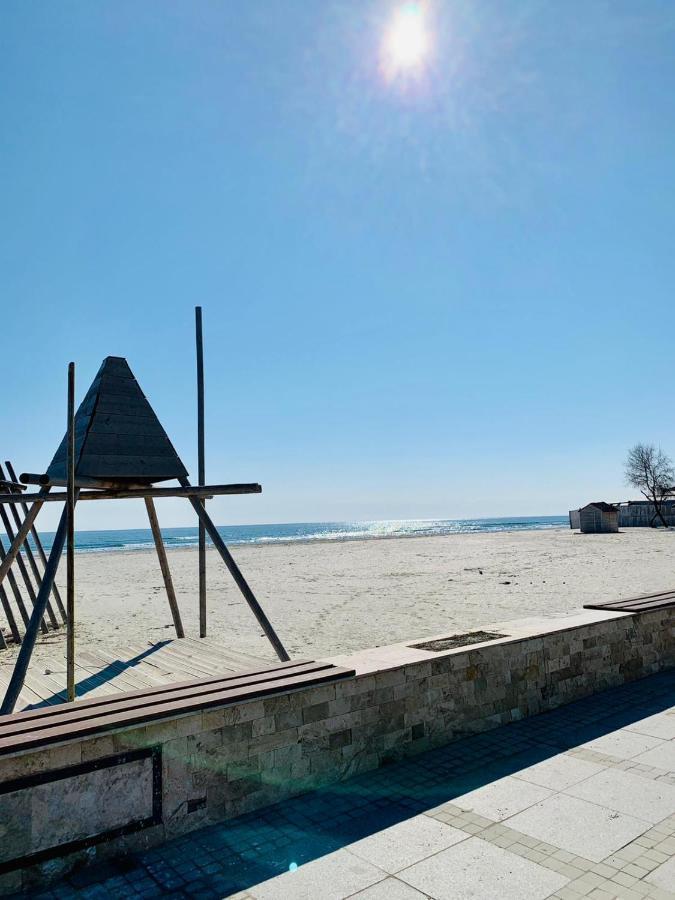 Hella Apartament Mamaia-Nord ナボダリ エクステリア 写真