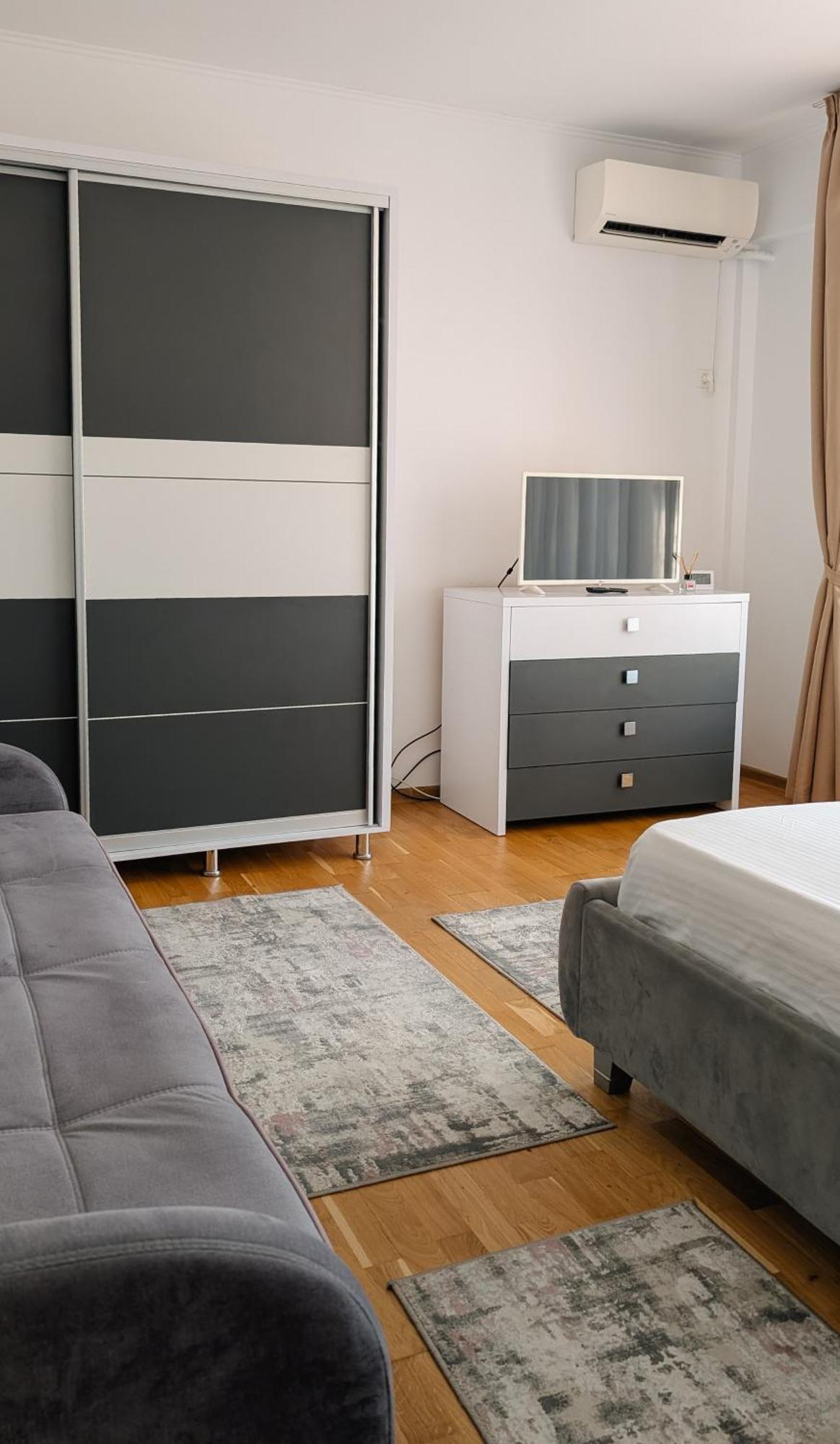 Hella Apartament Mamaia-Nord ナボダリ エクステリア 写真