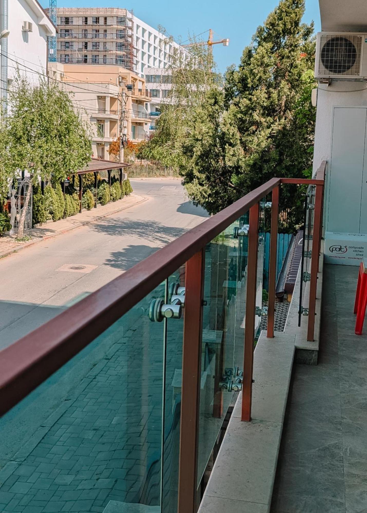 Hella Apartament Mamaia-Nord ナボダリ エクステリア 写真