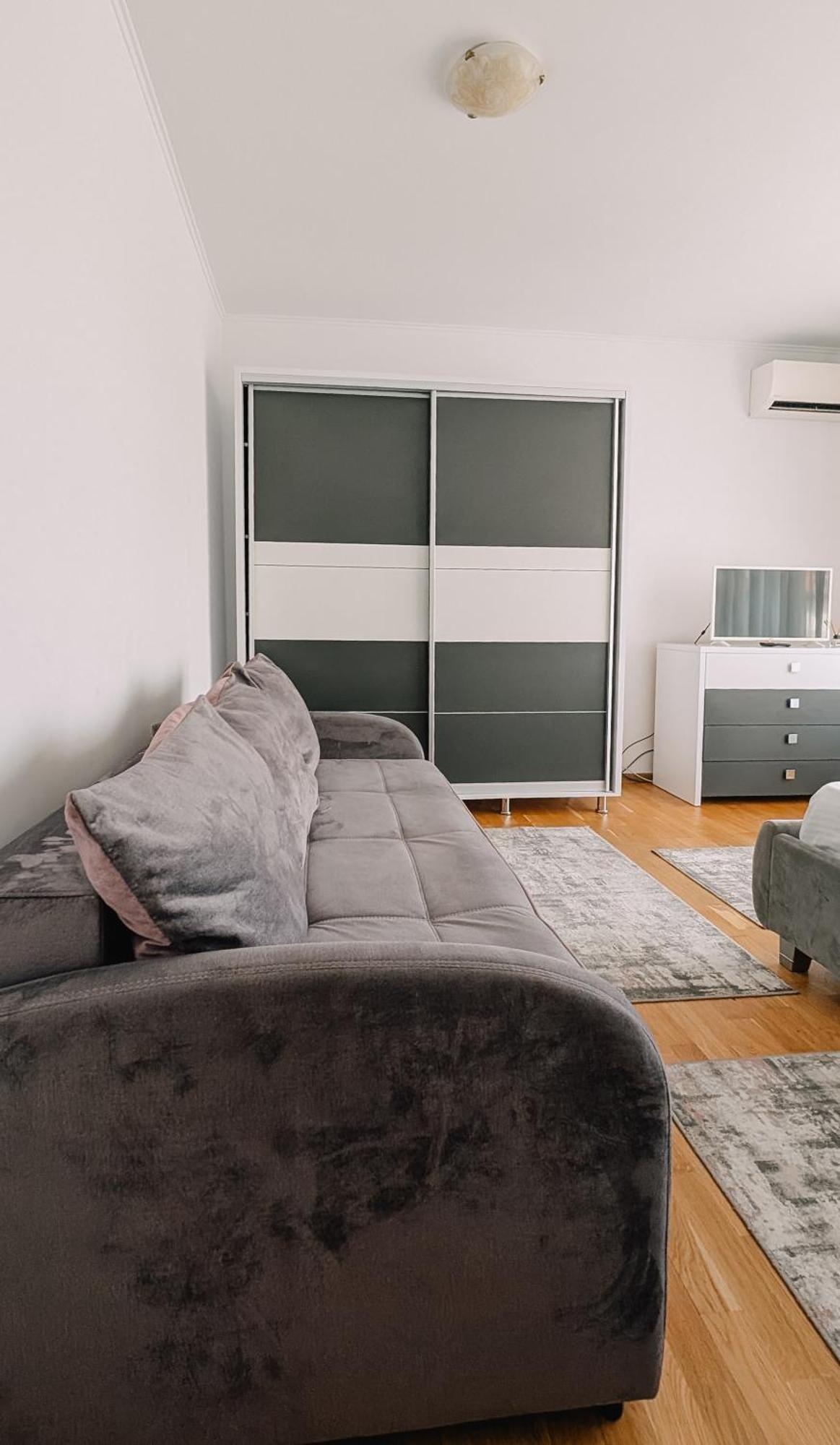 Hella Apartament Mamaia-Nord ナボダリ エクステリア 写真