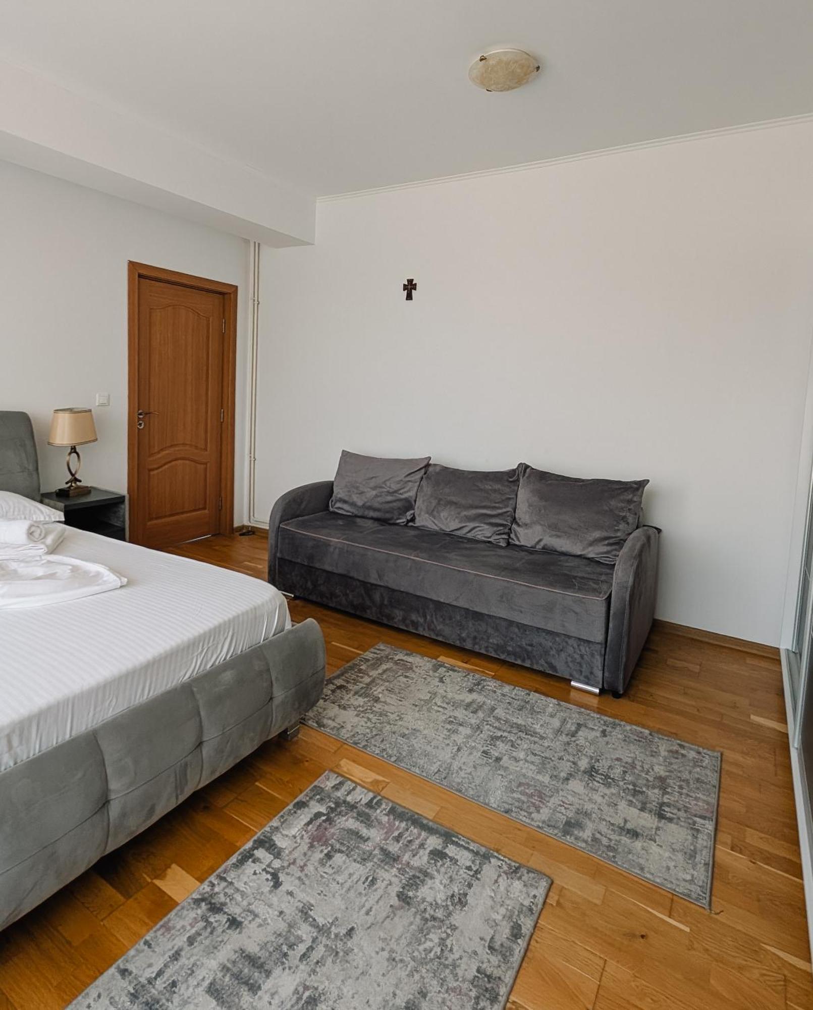 Hella Apartament Mamaia-Nord ナボダリ エクステリア 写真